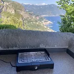 Jori Vista * Amalfi