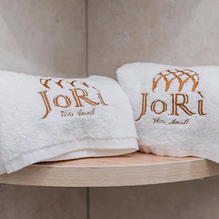 Jori Vista אמאלפי